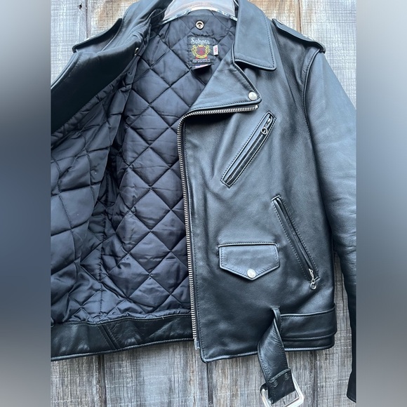 Schott NYC USA Men’s Moto Leather Jacket - Sz Medium motorcycle riding - Picture 9 of 16